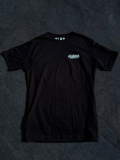 Camiseta #LaRaza — FINO POR DENTRO. FIRME POR FUERA